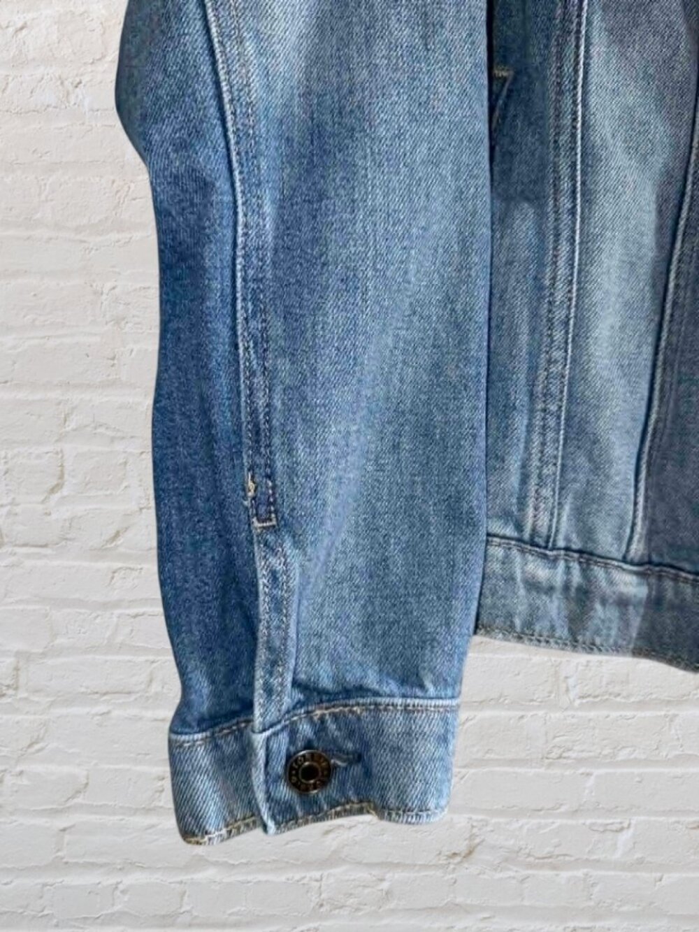 3X Denim Studded Trucker TORRID - Picture 8 of 10